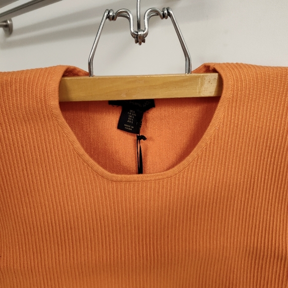 House of Harlow 1960 Crewneck Ribbed Knit Crop Top - Picture 4 of 11